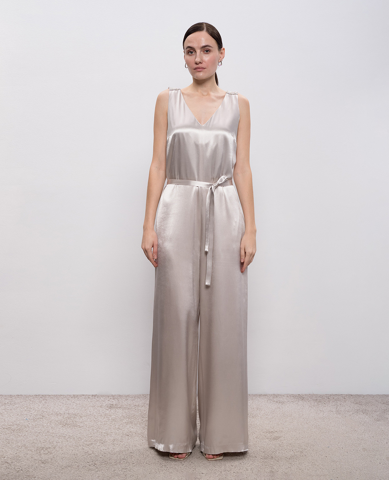 Gray jumpsuit with monil chain Peserico 3