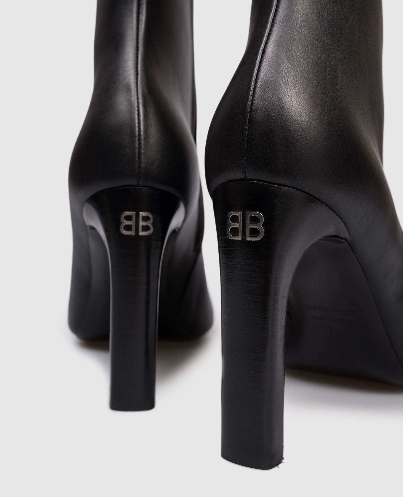 Fargo black leather ankle boots Balenciaga 5