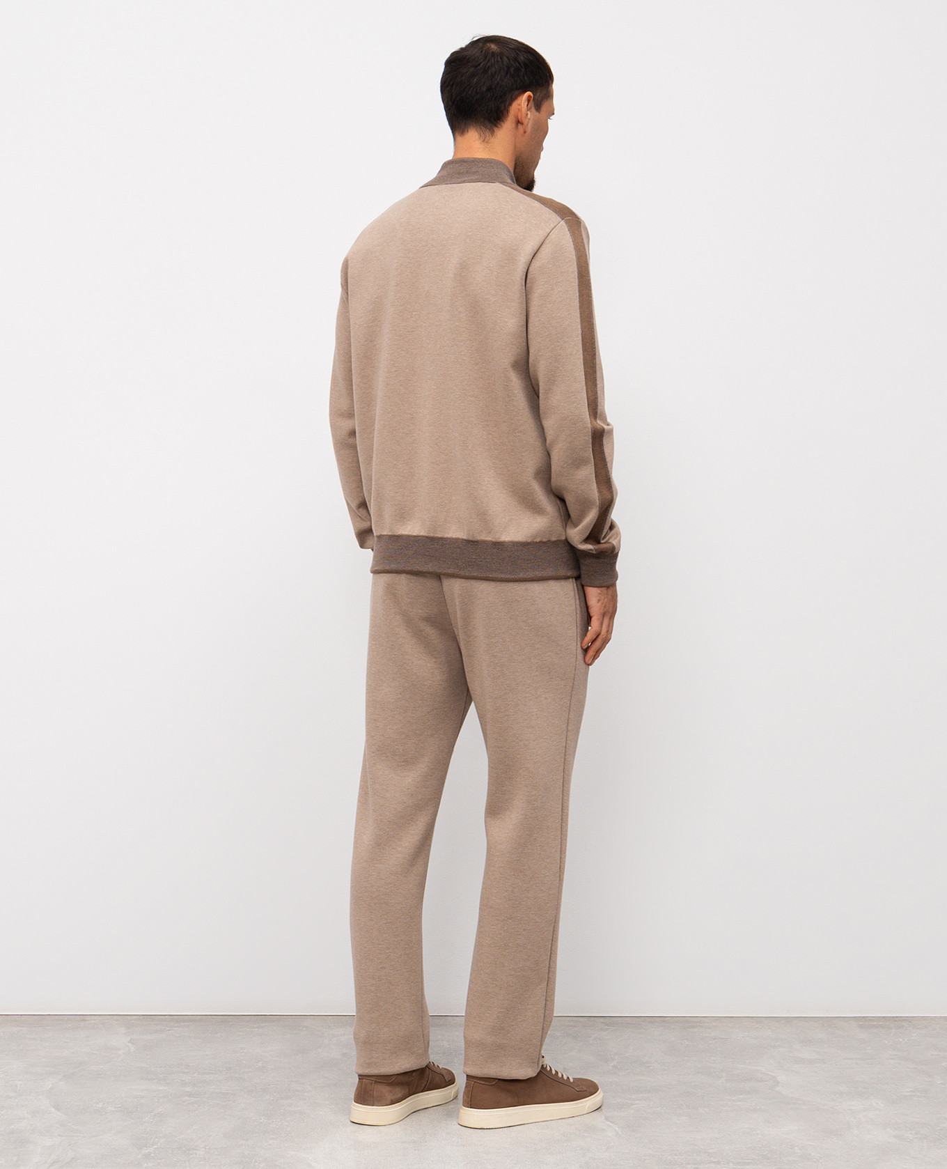 

Beige wool tracksuit with emblem Bertolo Cashmere