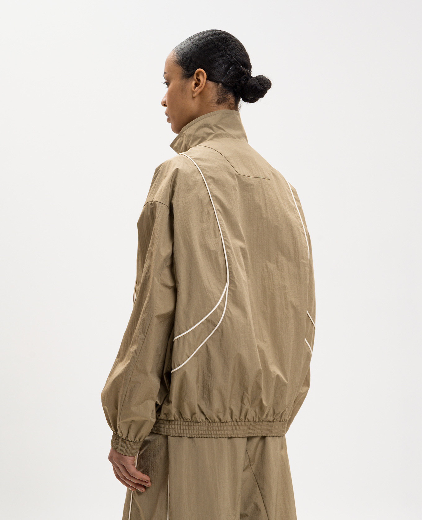 Khaki sports jacket with logo Juun.j 4