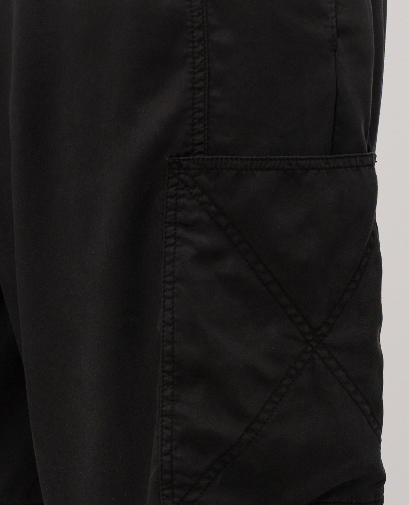 Black cargo shorts Iceberg 5