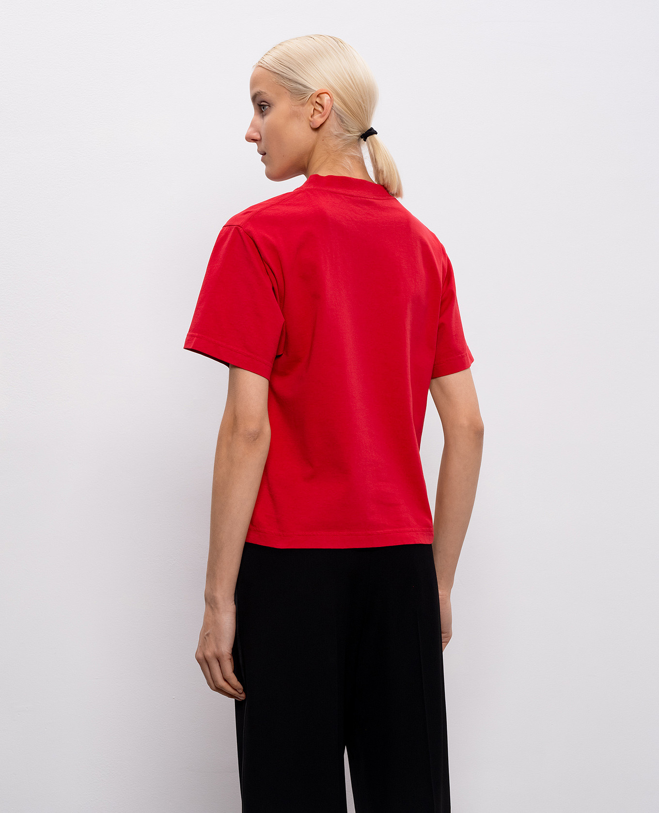

Red Laurel T-shirt Balenciaga