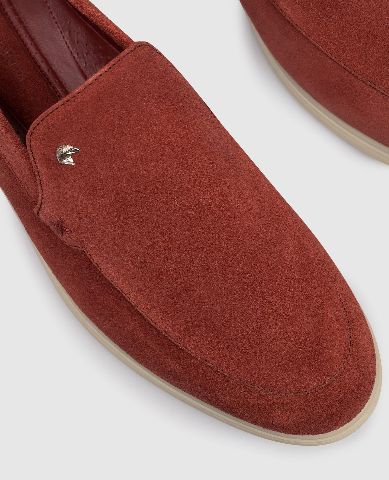 

Burgundy suede loafers with textured emblem Stefano Ricci