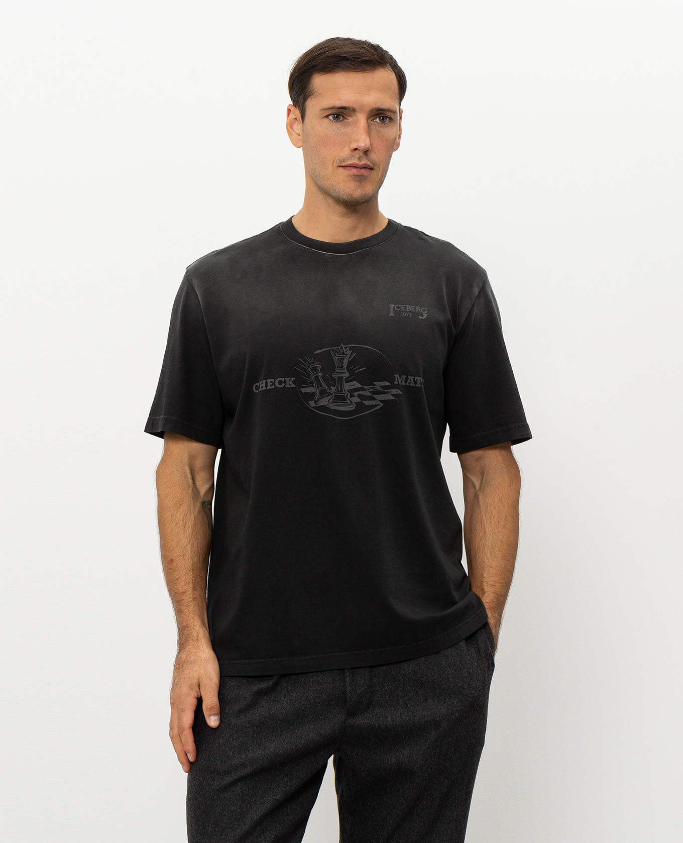 Black T-shirt with print Iceberg 3
