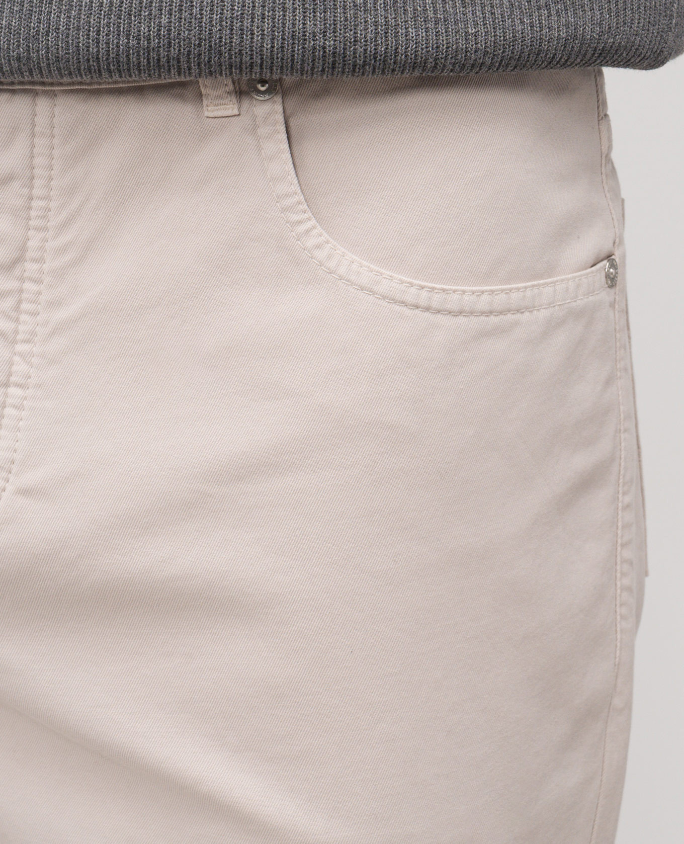 

Beige pants with logo Brunello Cucinelli