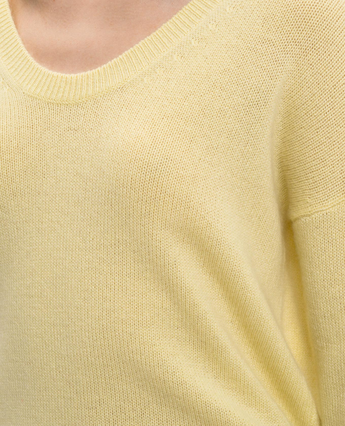 

Yellow cashmere pullover Allude