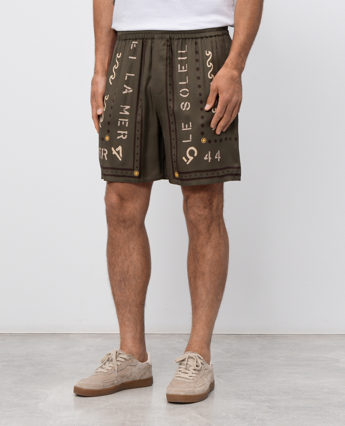 

Khaki shorts with print Balmain