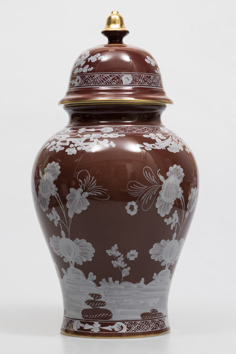 Brown porcelain Potiche vase with lid