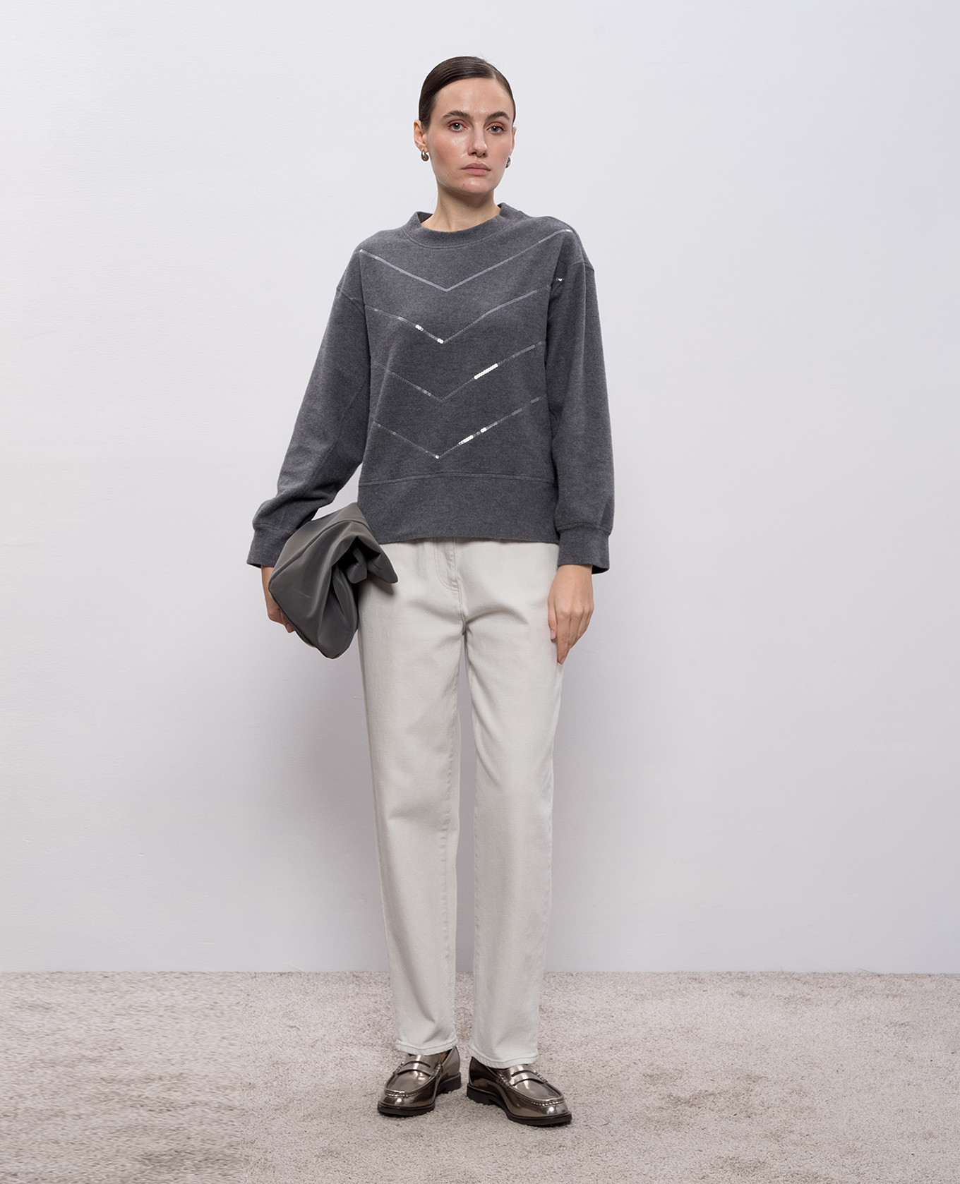 

Grey jeans with logo patch Peserico