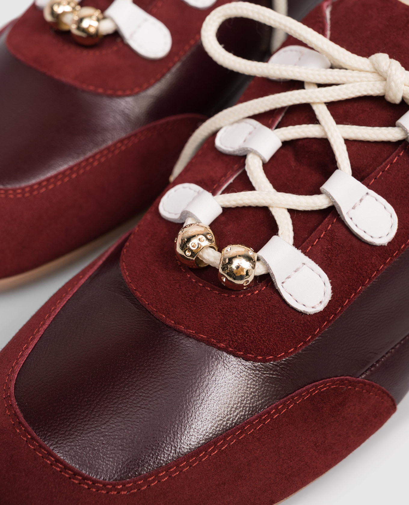 

Burgundy leather sneakers with beads Babe Pay Pls