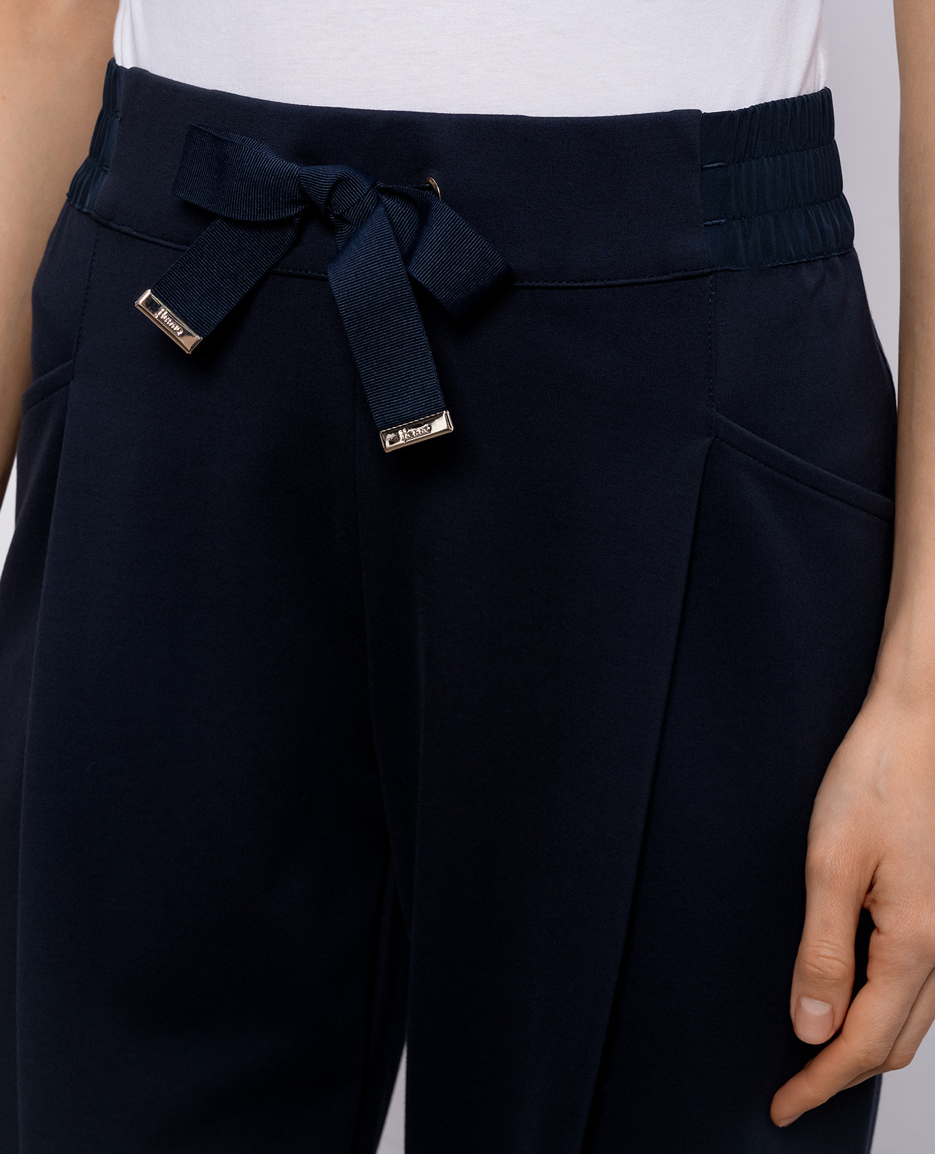 

Blue joggers with logo patch Herno