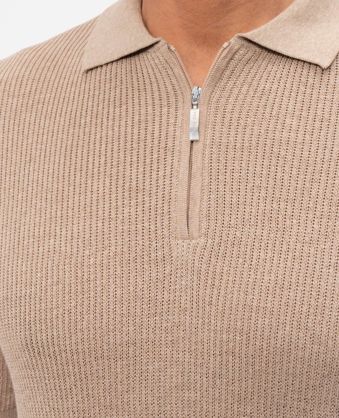 

Beige polo shirt with zipper Pini Parma