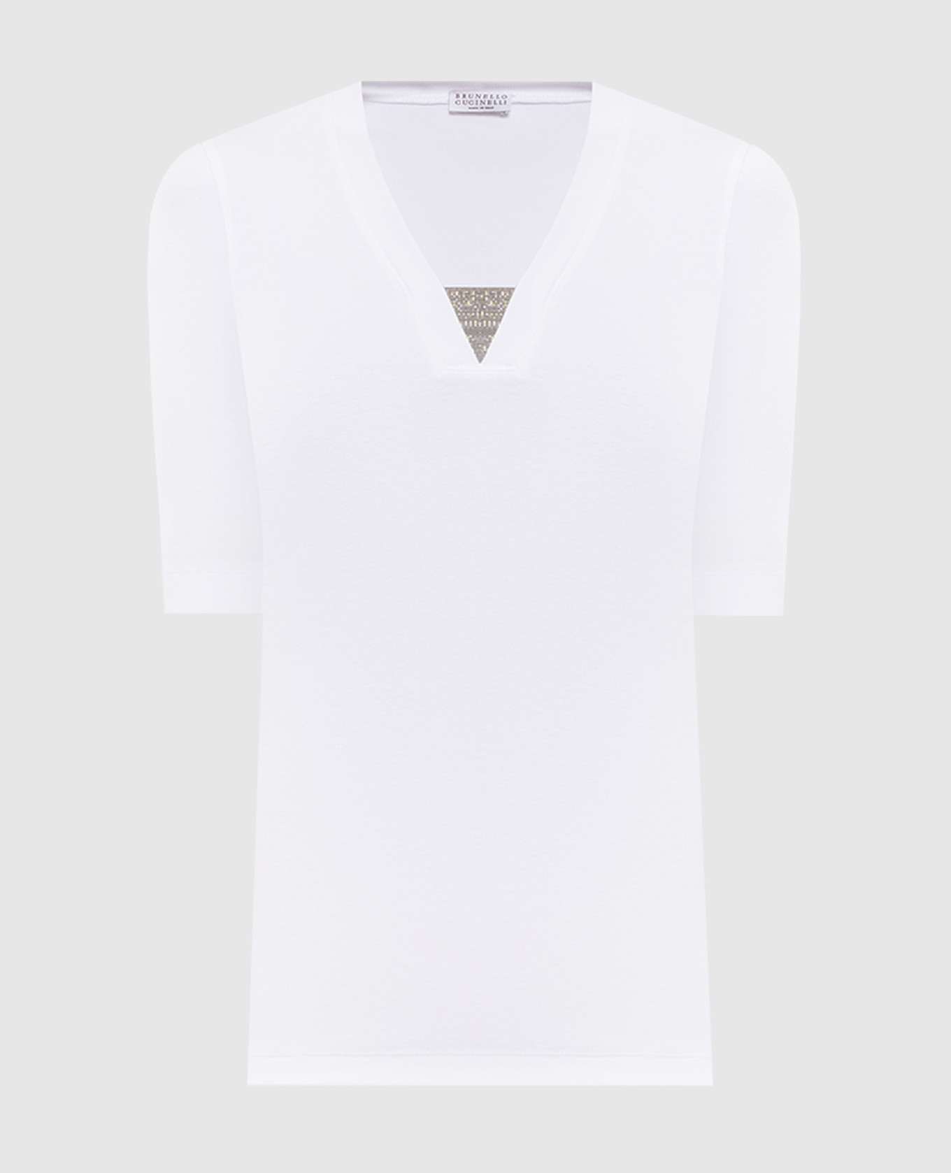 White T-shirt with a monil chain