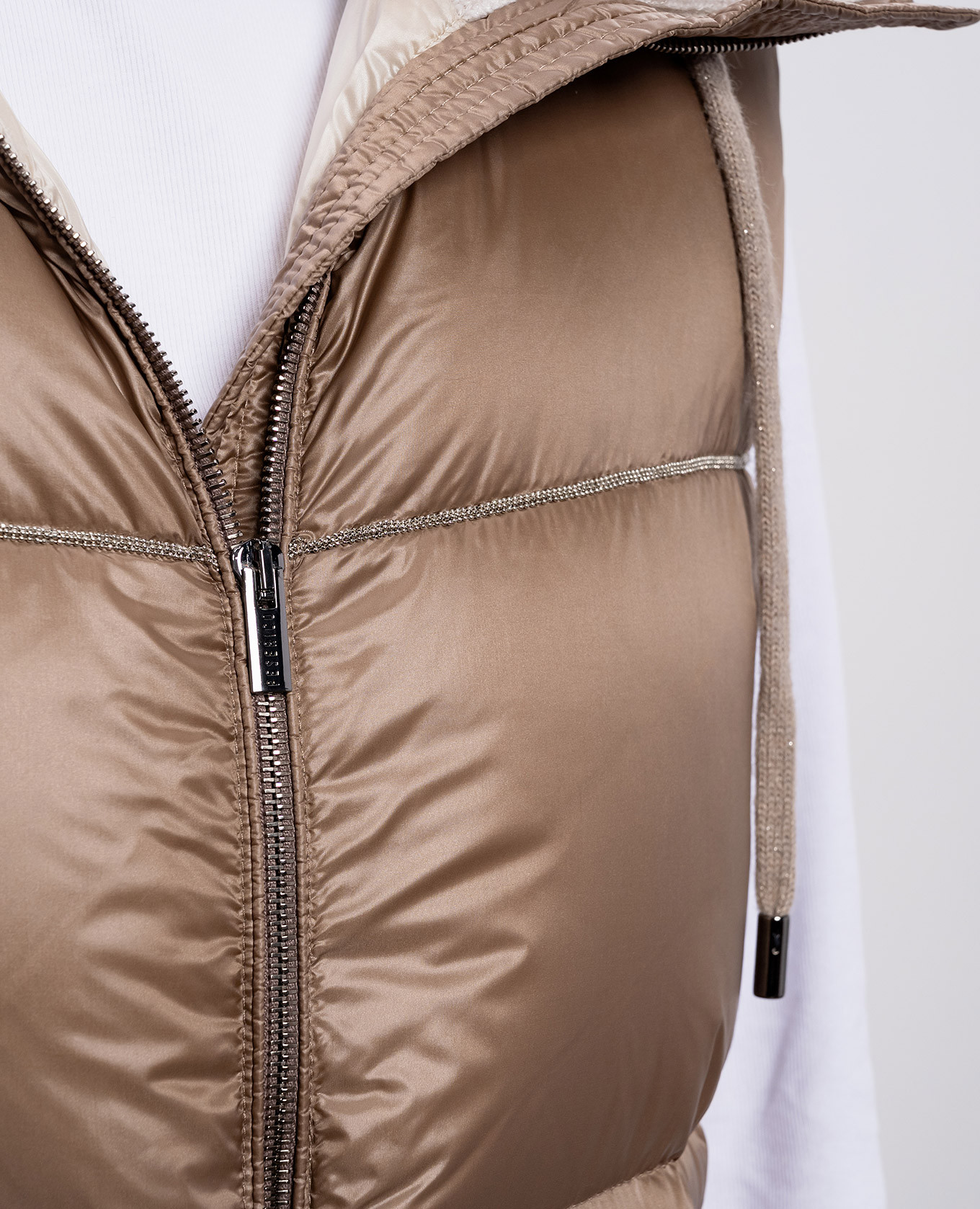 Brown down vest Peserico 5