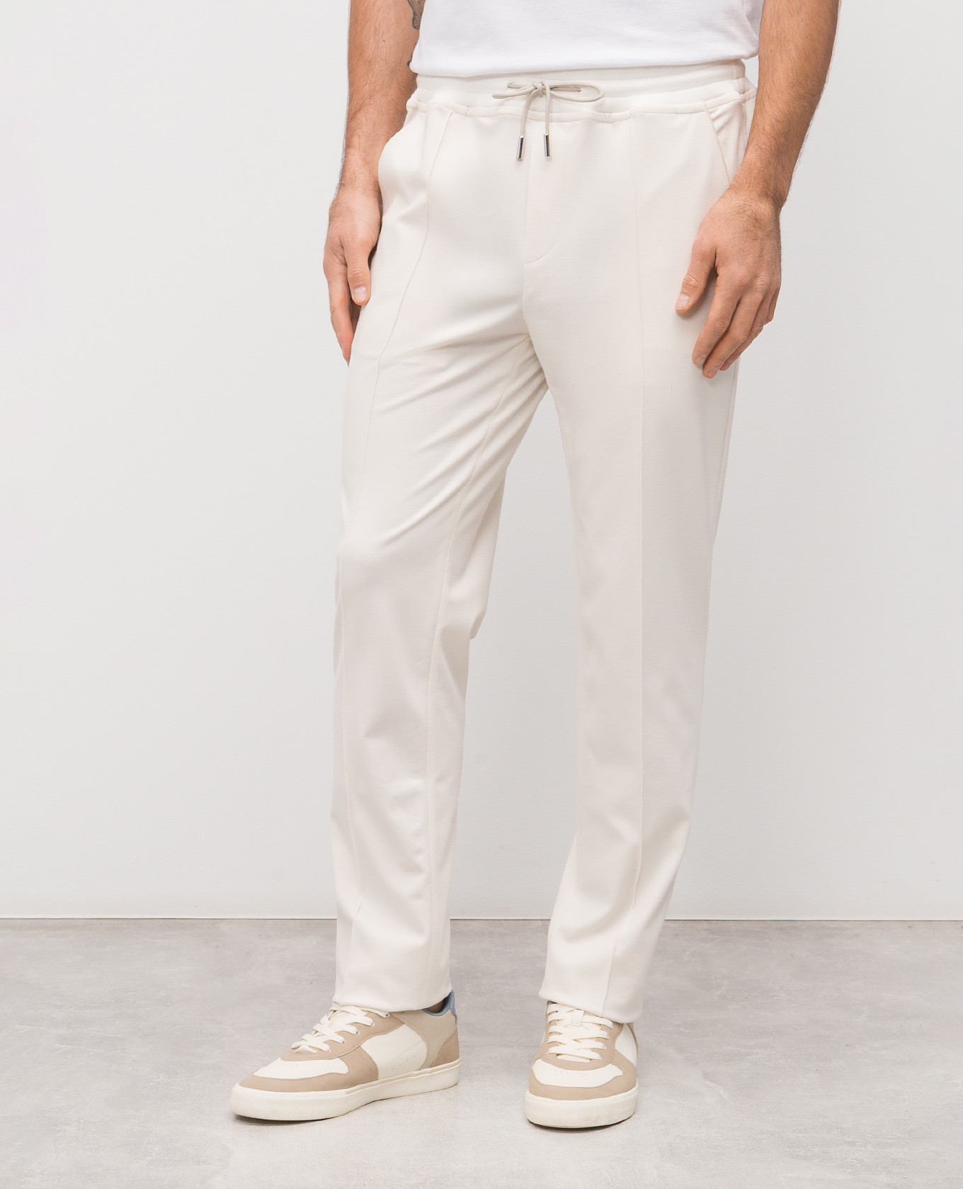 

Matthew white sweatpants MooRER