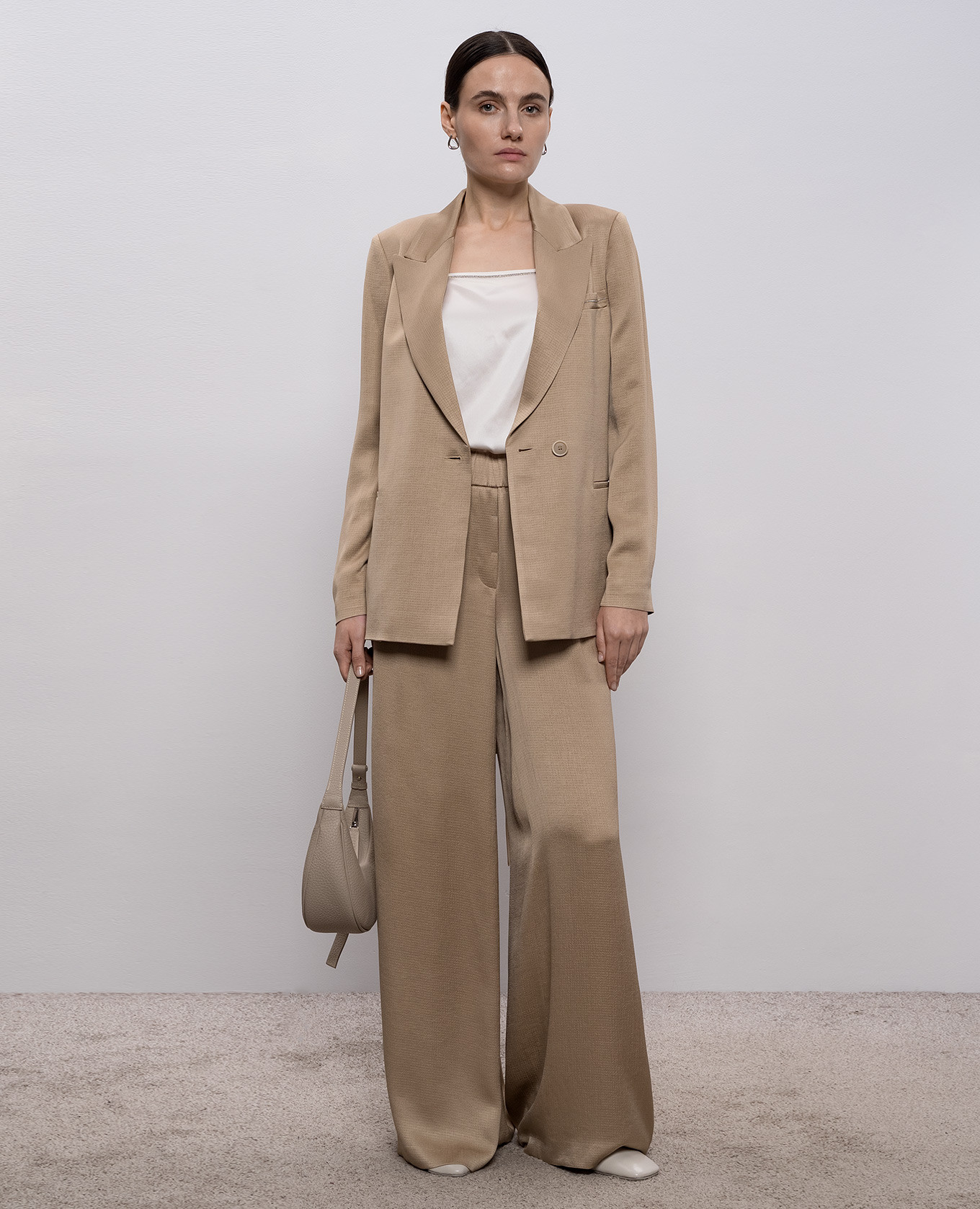 

Beige double-breasted jacket Peserico