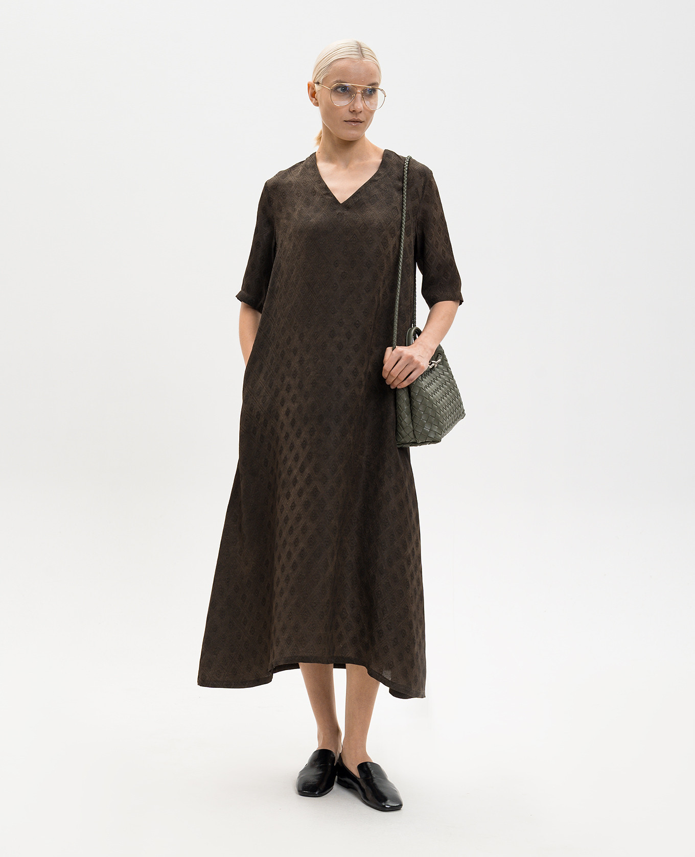 

Brown Apostle dress with geometric pattern UMA WANG