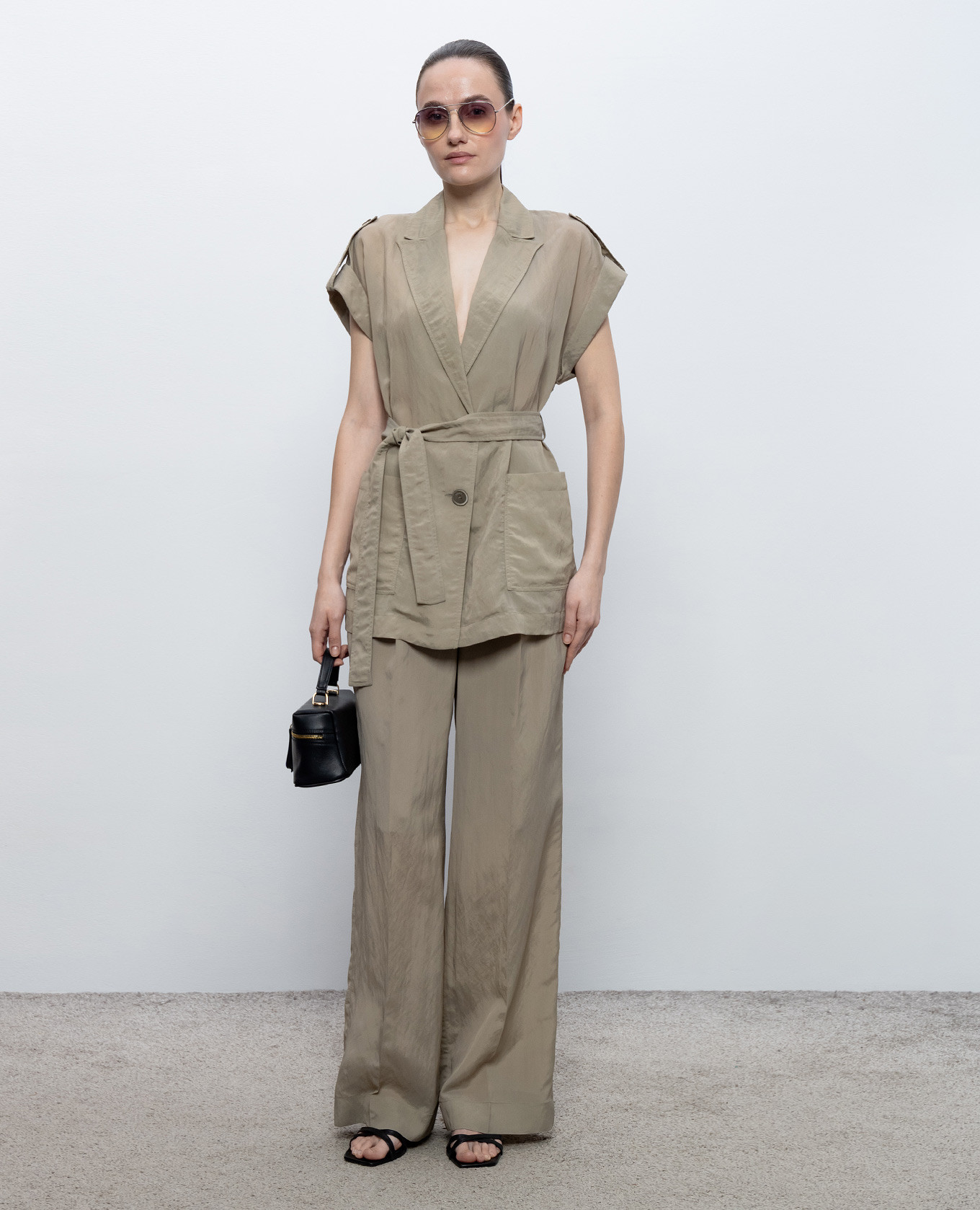 

Beige pants Peserico