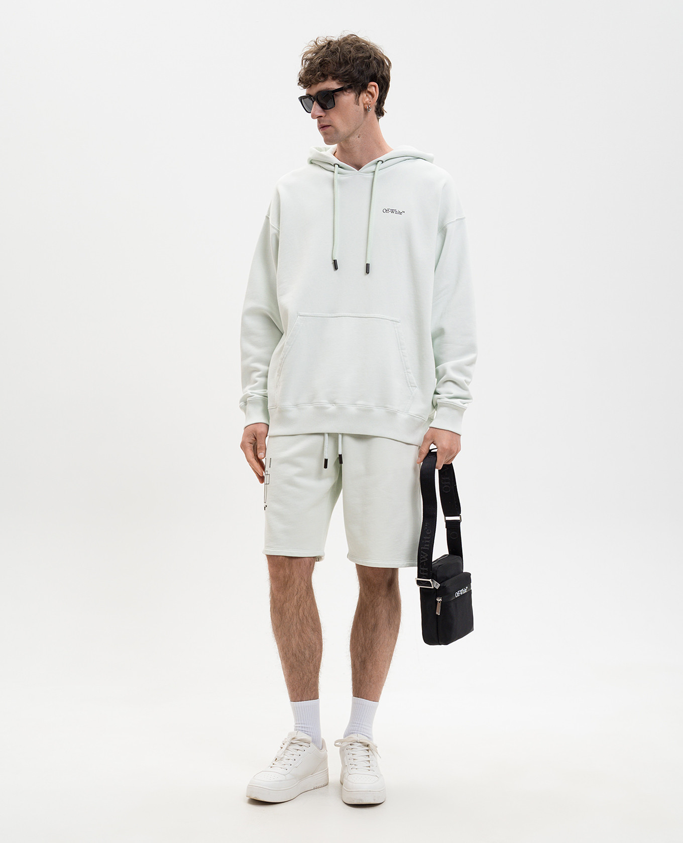 

Green shorts with Double Arrow print Off-White