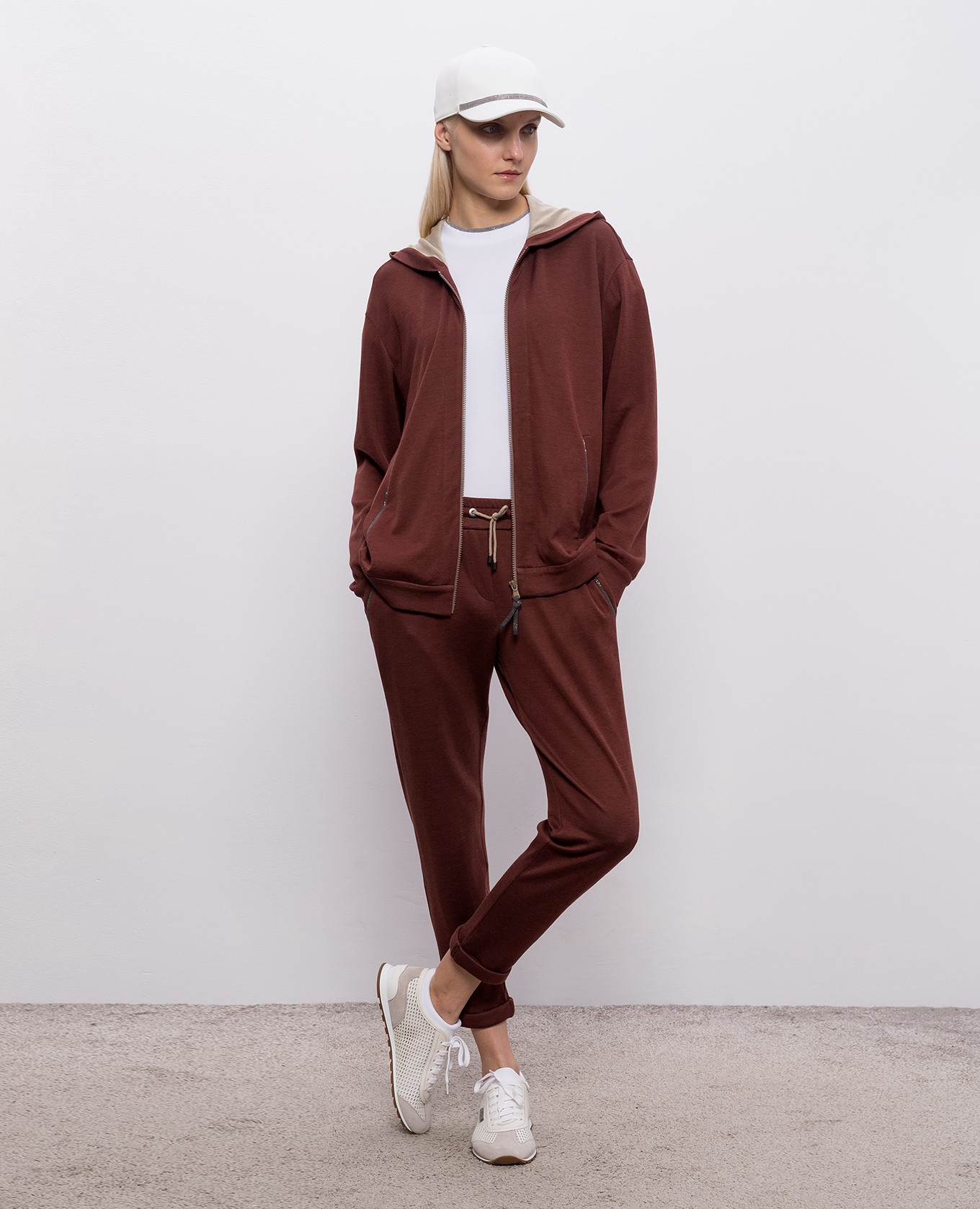 

Brown sweatpants with silk Brunello Cucinelli