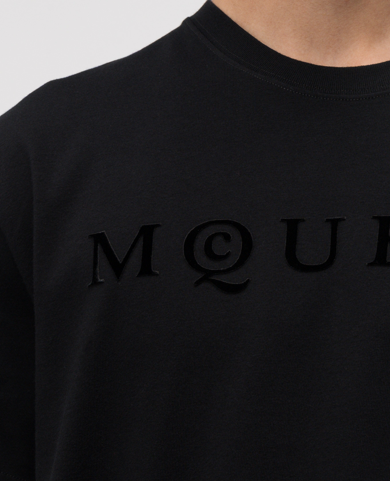 

Black T-shirt with logo Alexander McQueen