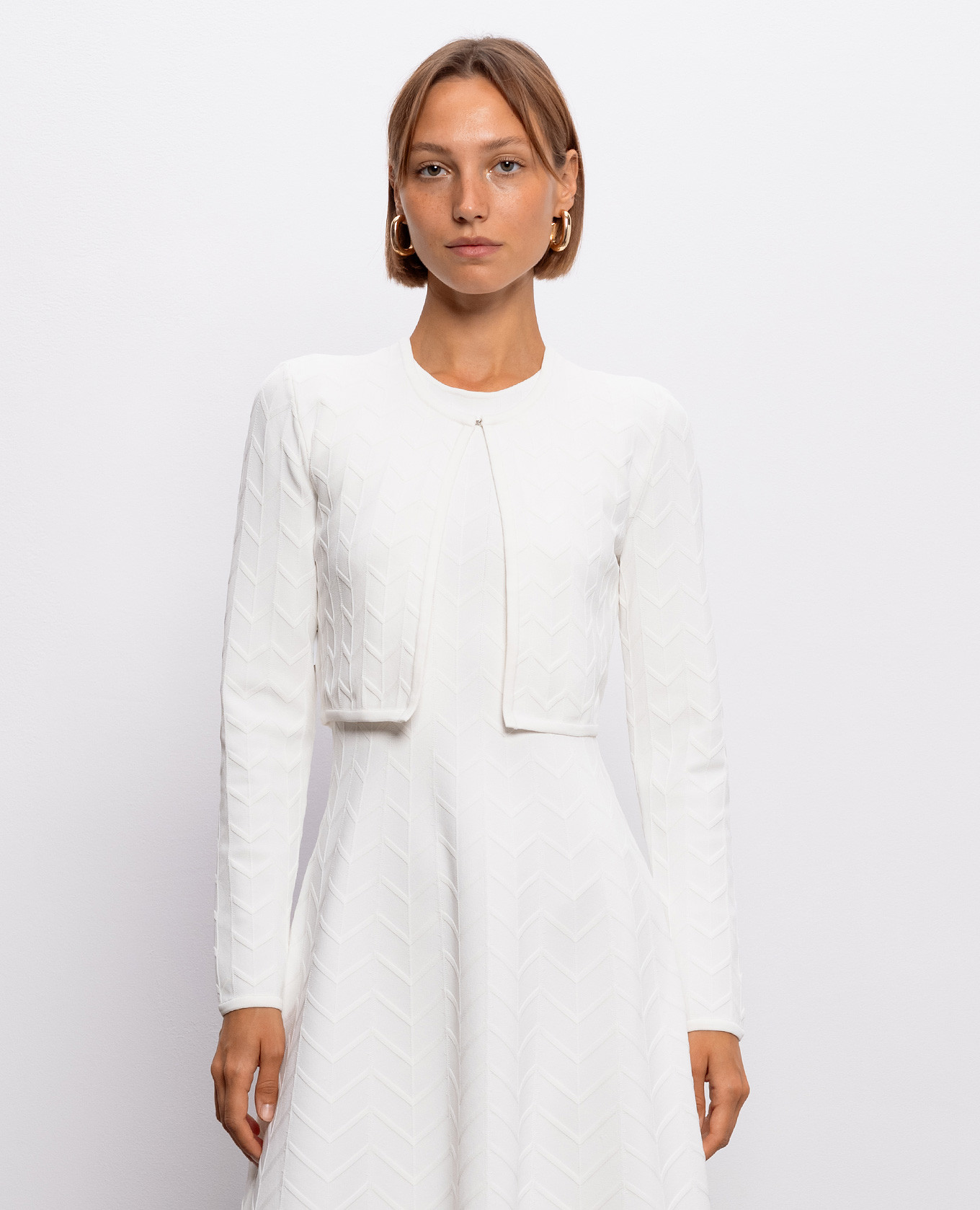 Ellis white cardigan Herve Leger 3