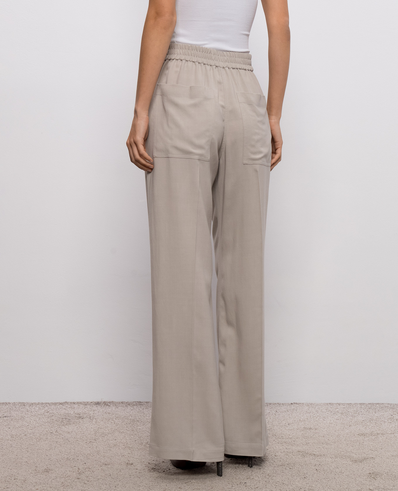 

Beige wool pants Brunello Cucinelli