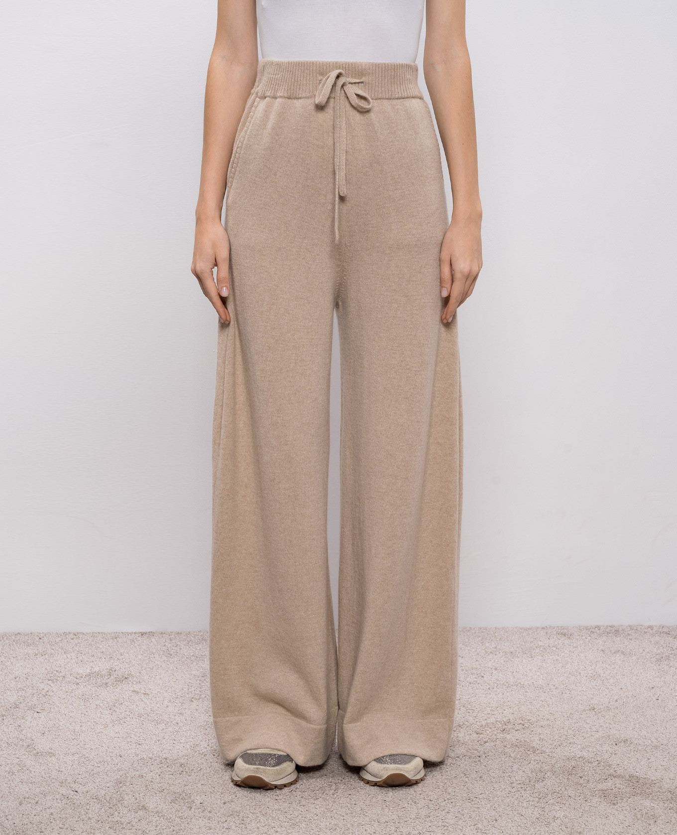 

Beige cashmere pants Demiur