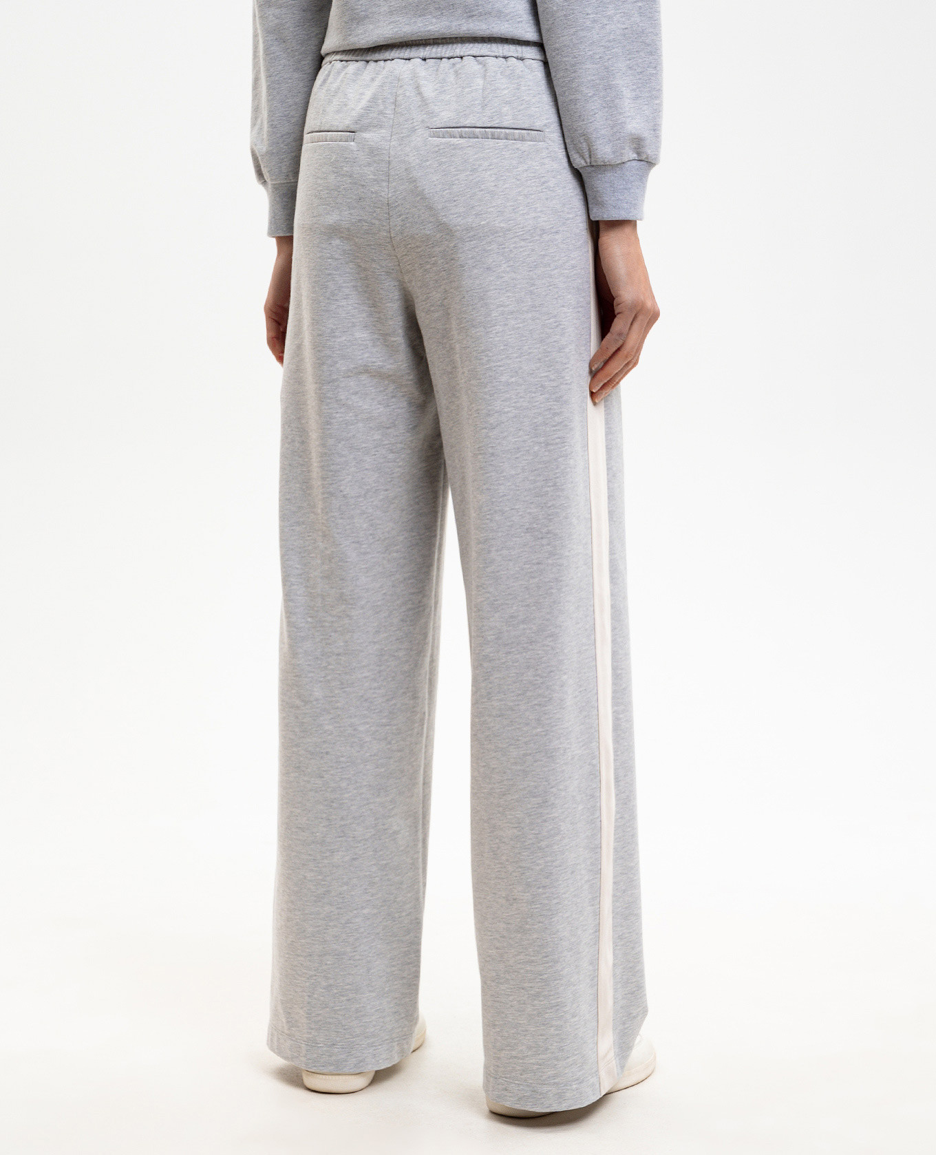 

Grey melange sweatpants Peserico
