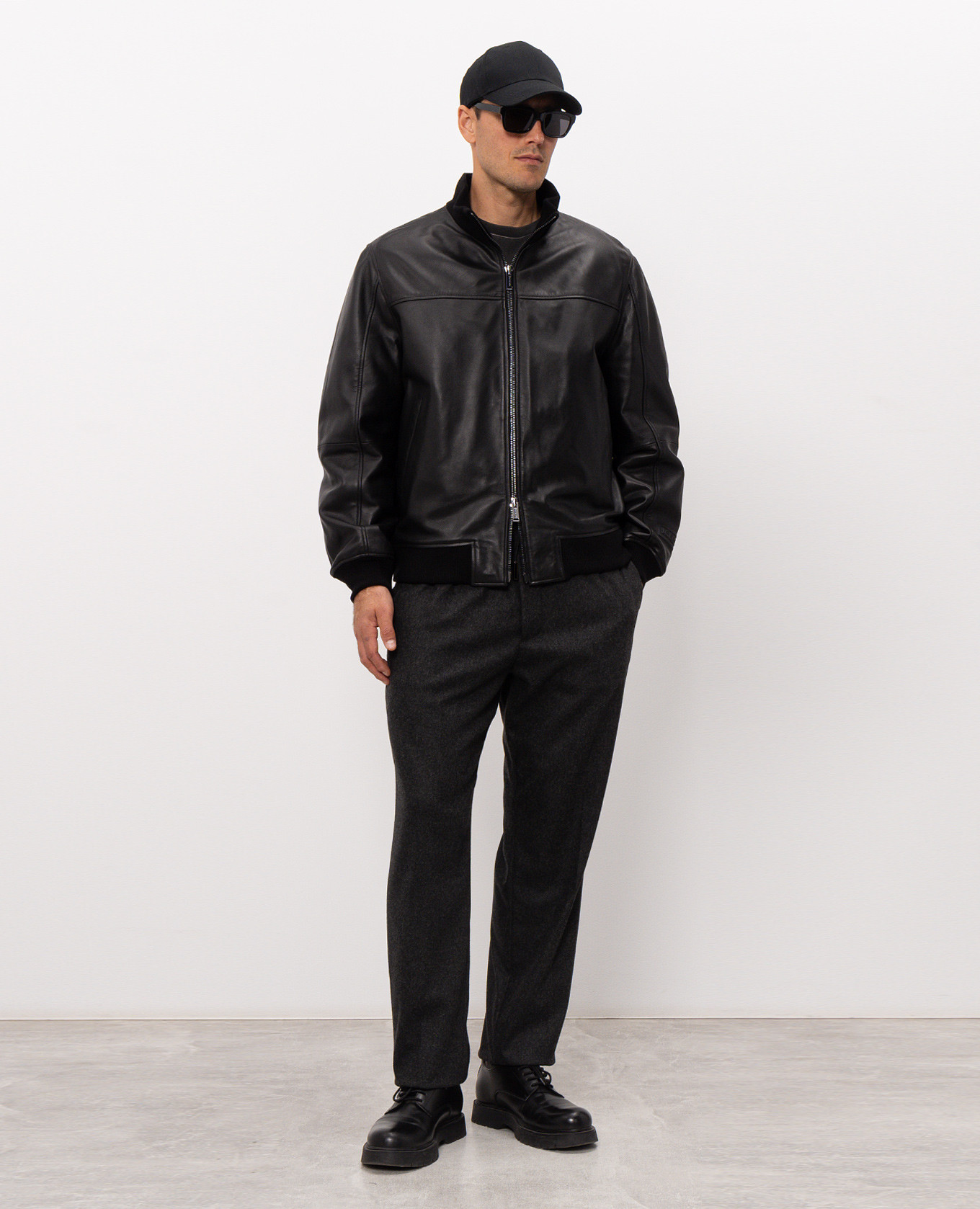 Gray pants with wool Iceberg 2