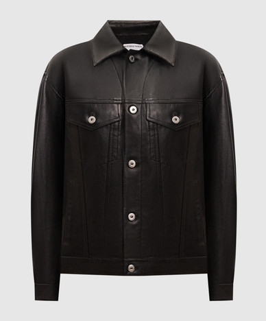 Schwarze Lederjacke