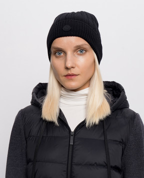 Moncler Black wool hat with logo patch L20933B00016M1241