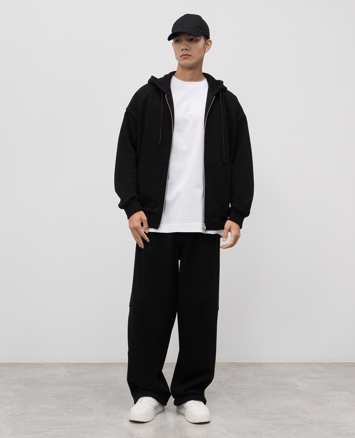 

ASPEK Tattoo Graphic White T-Shirt Juun.j