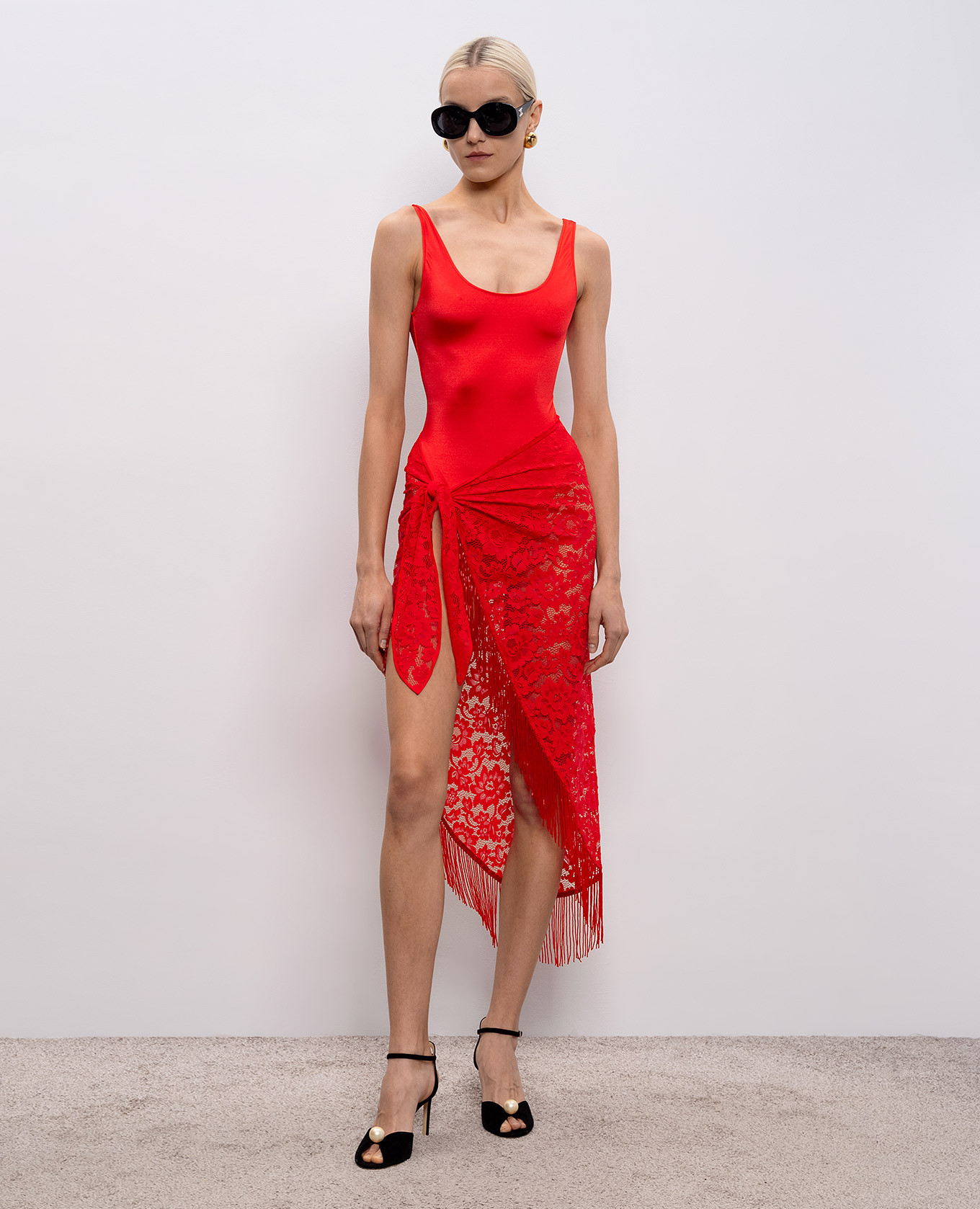 Red swimsuit BODY Venuja 2