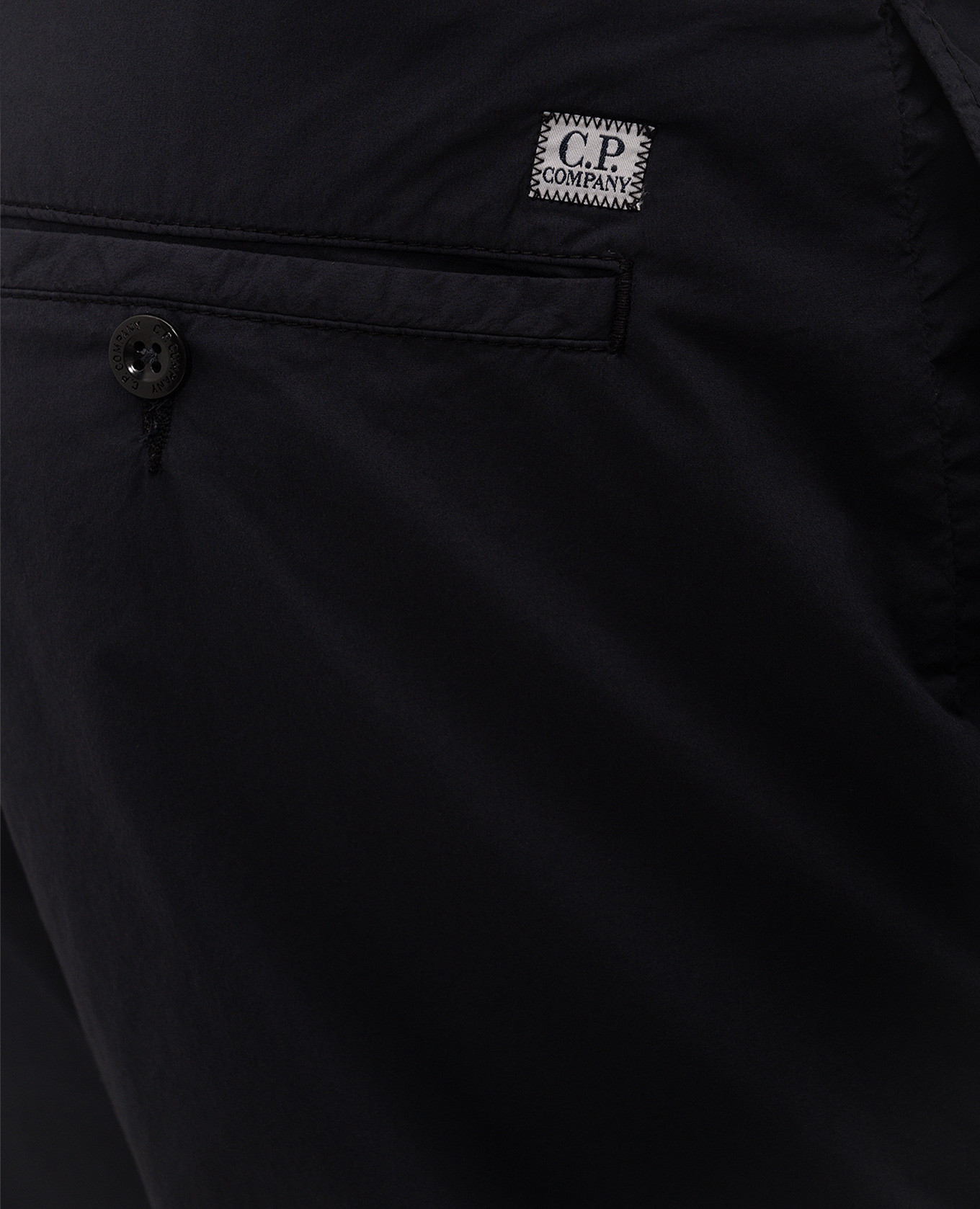 

Blue cargo with logo patch C.P. Company
