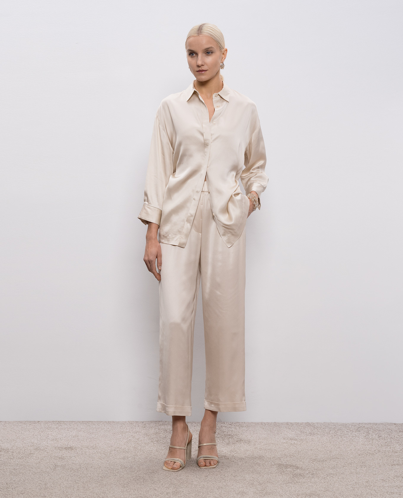 

White pants Peserico