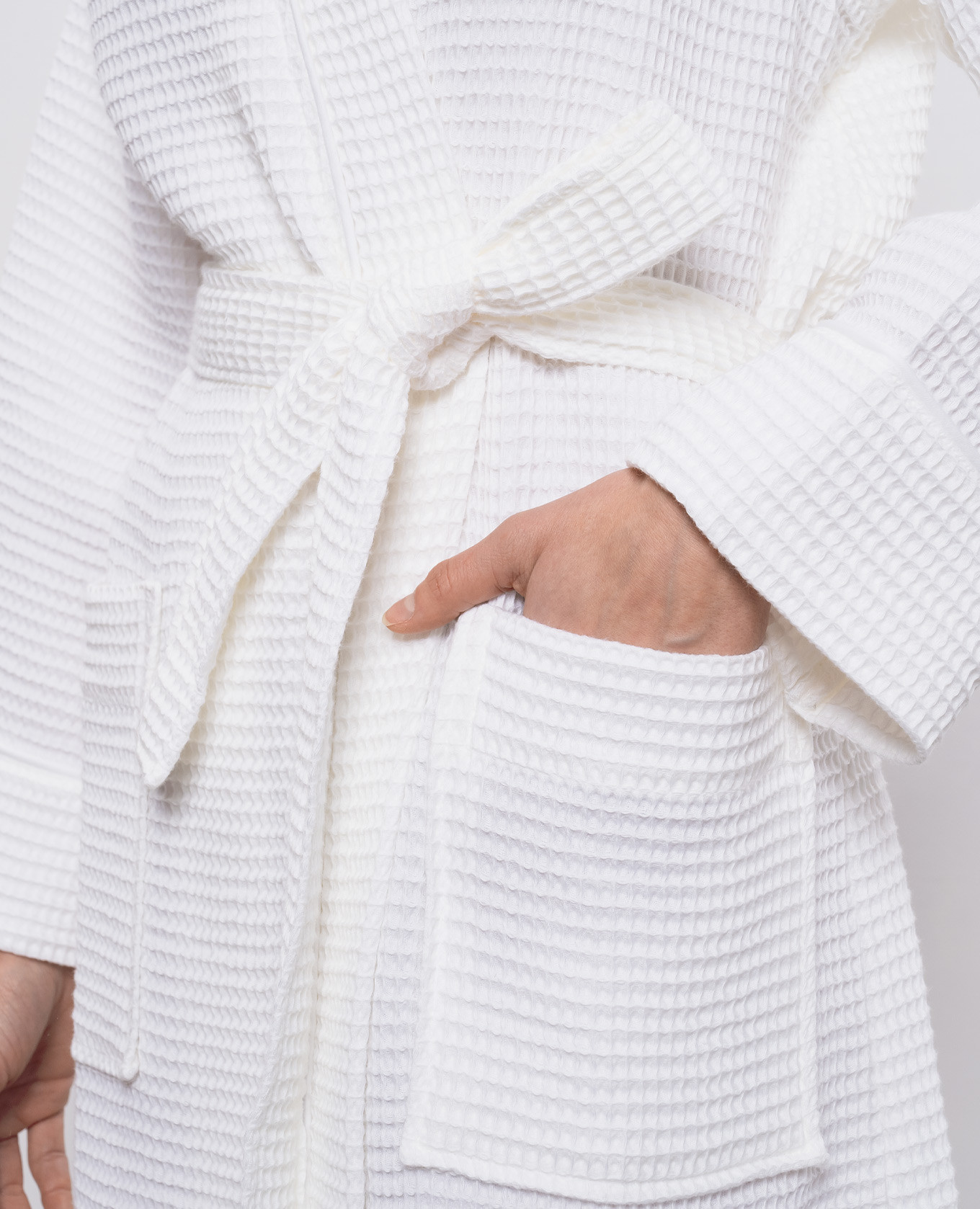 

White waffle bathrobe L'appartement