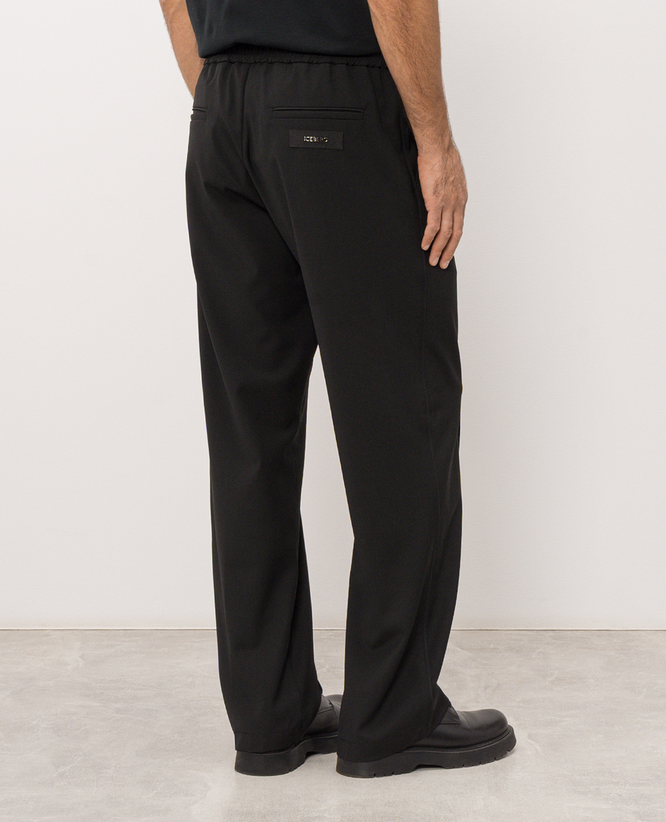 Black pants with wool Iceberg 4