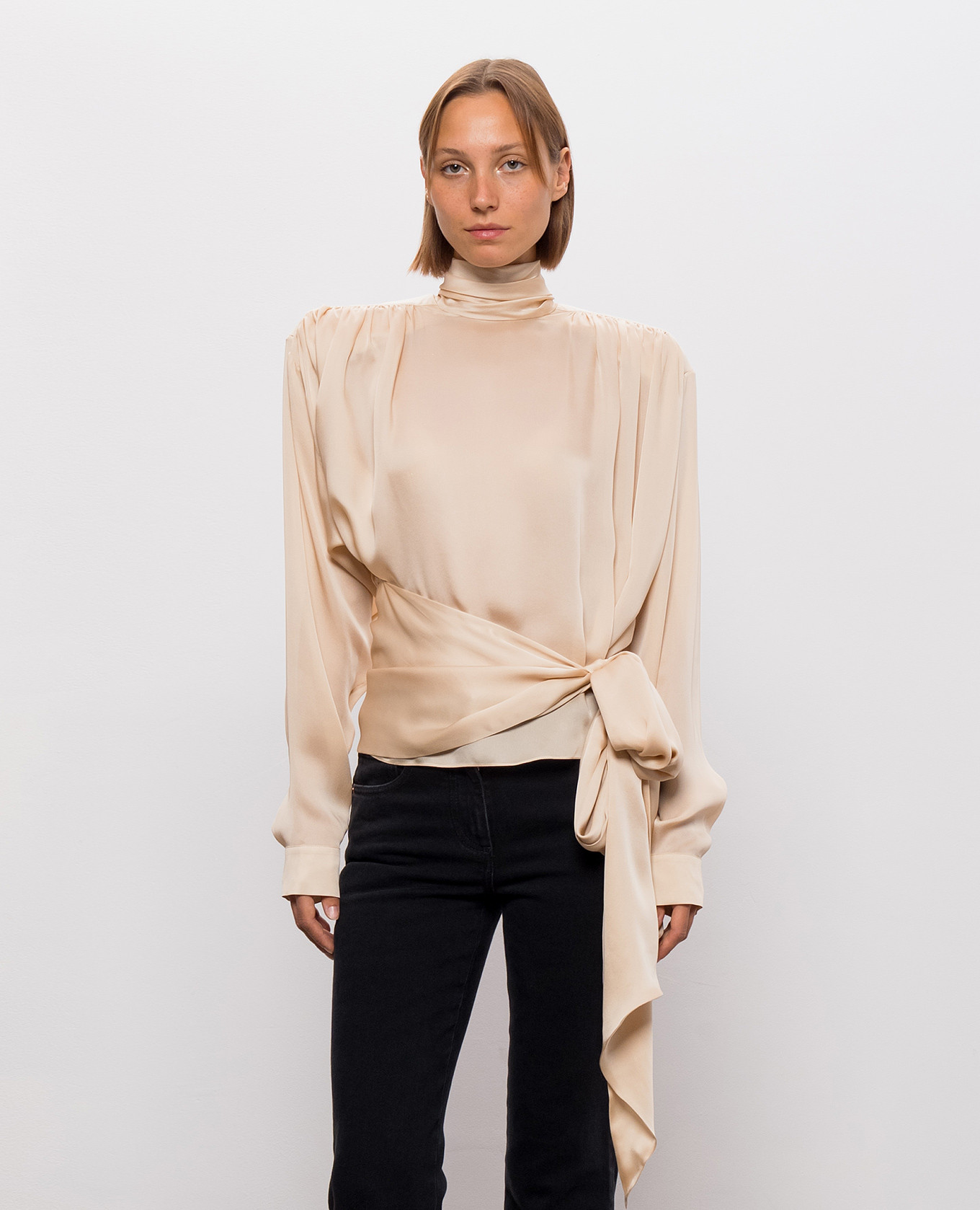 Beige blouse with accented shoulders made of silk Balmain 3