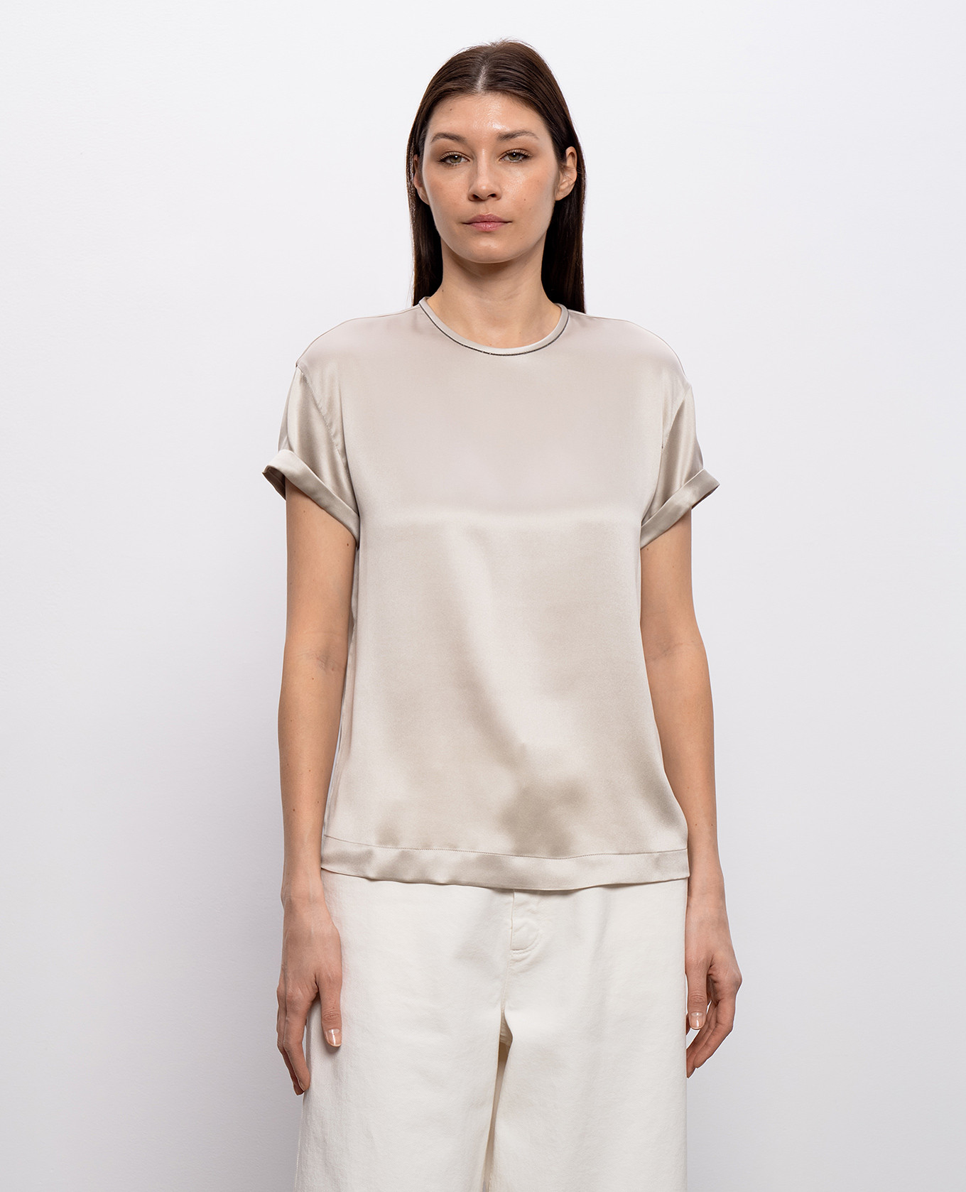 

Beige silk blouse with monil chain Brunello Cucinelli