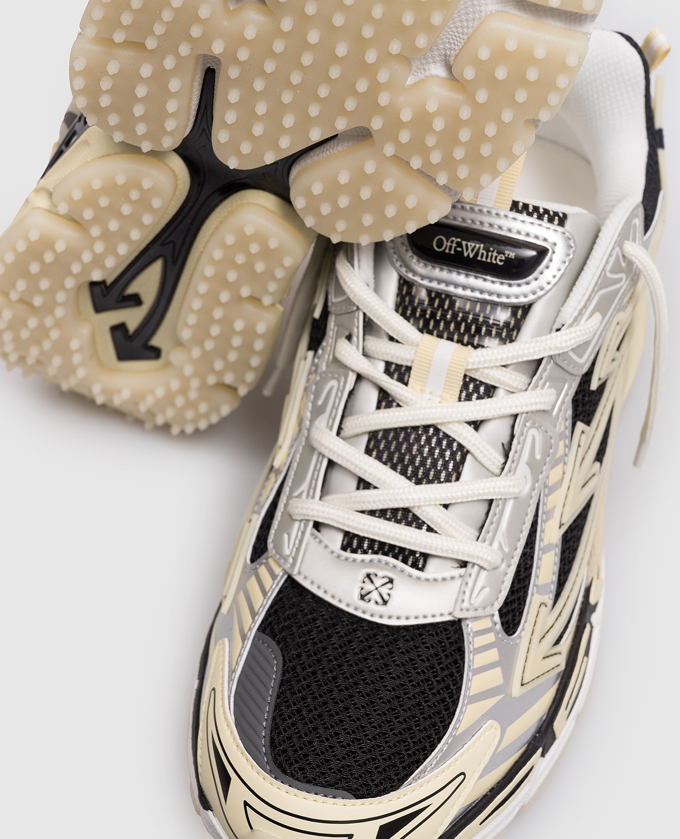 

Be Right Back Glow combo sneakers Off-White