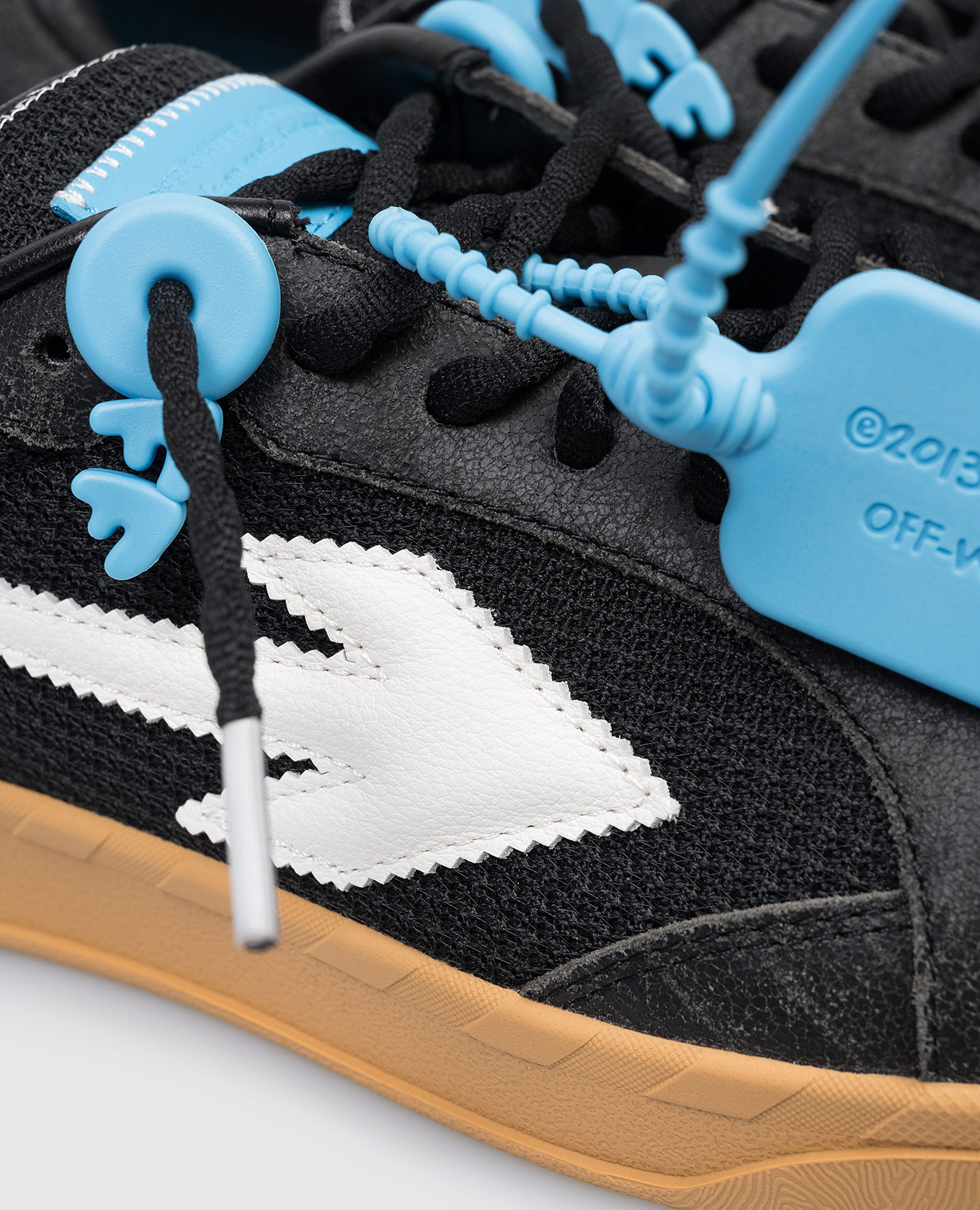 

Black End Of Play combo sneakers Off-White