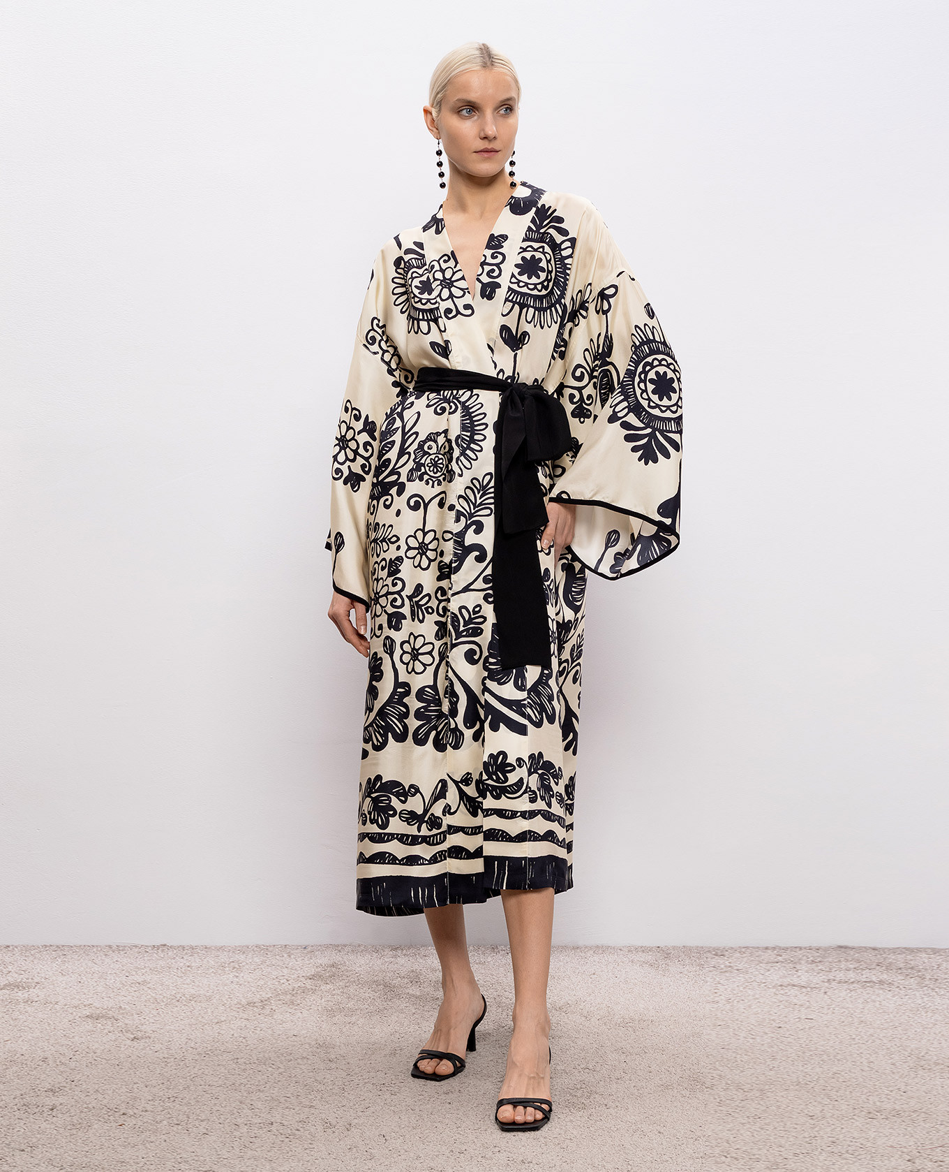 

Beige printed silk kimono dress Maurizio