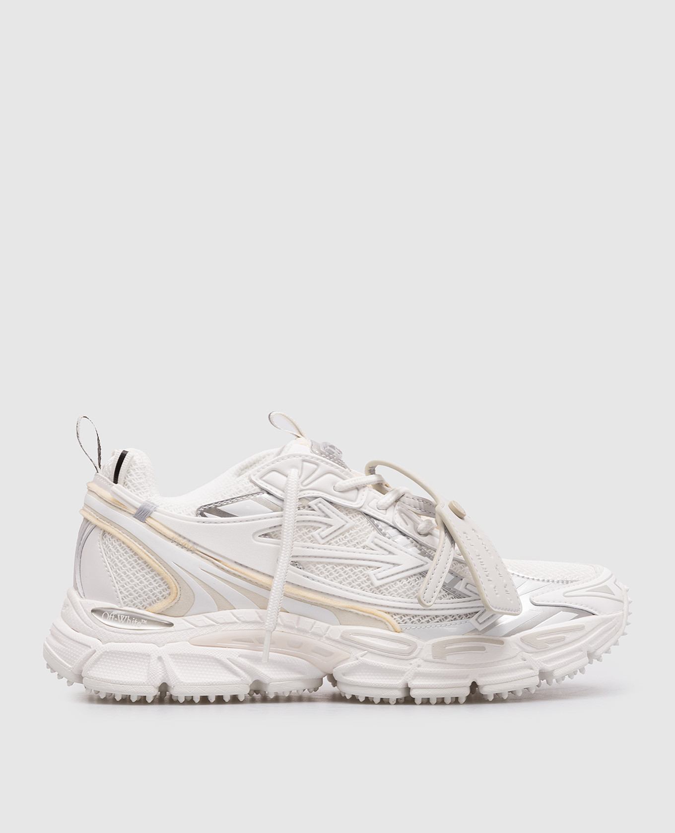 Be Right Back white logo combo sneakers