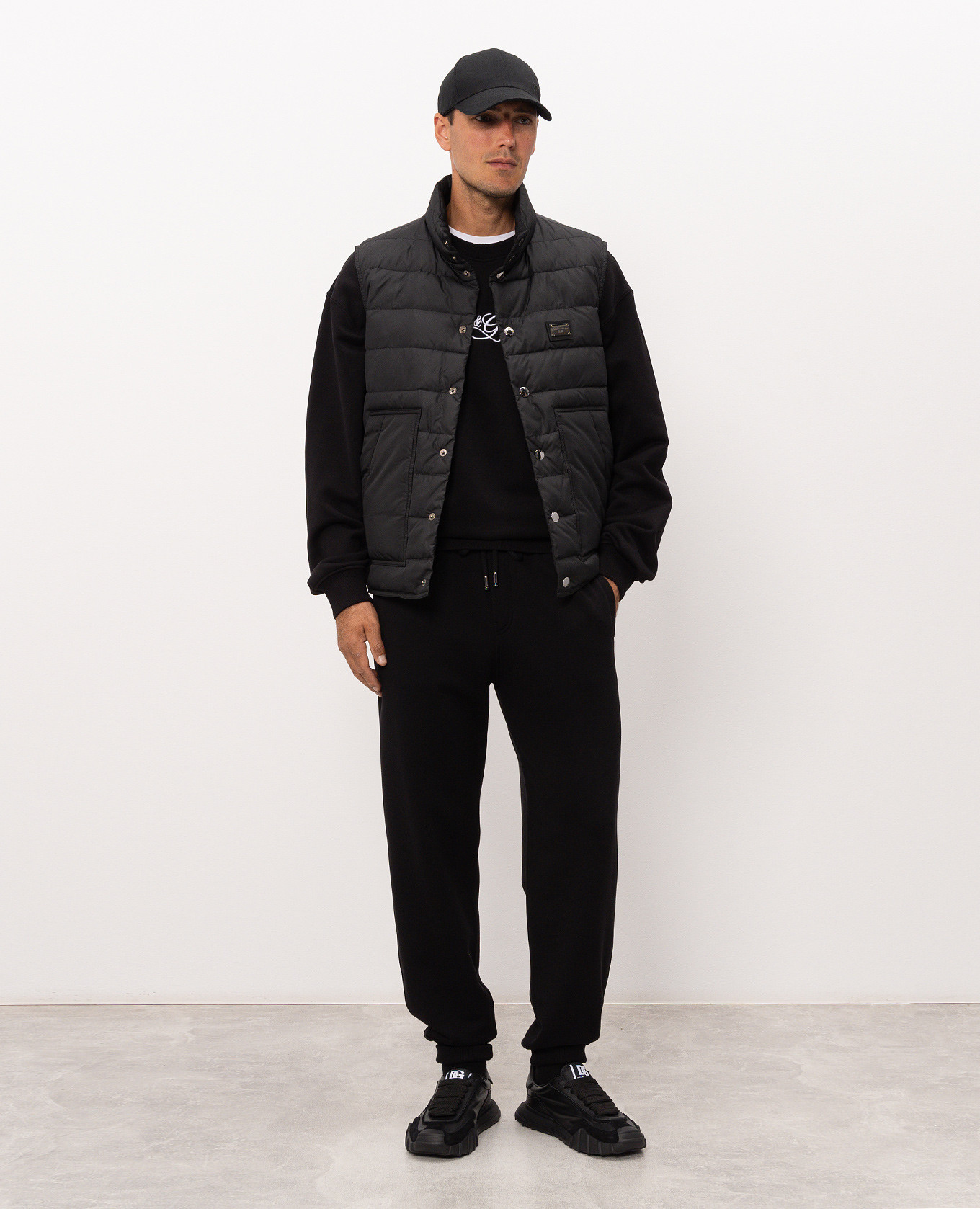 Black joggers with logo embroidery Dolce&Gabbana 2