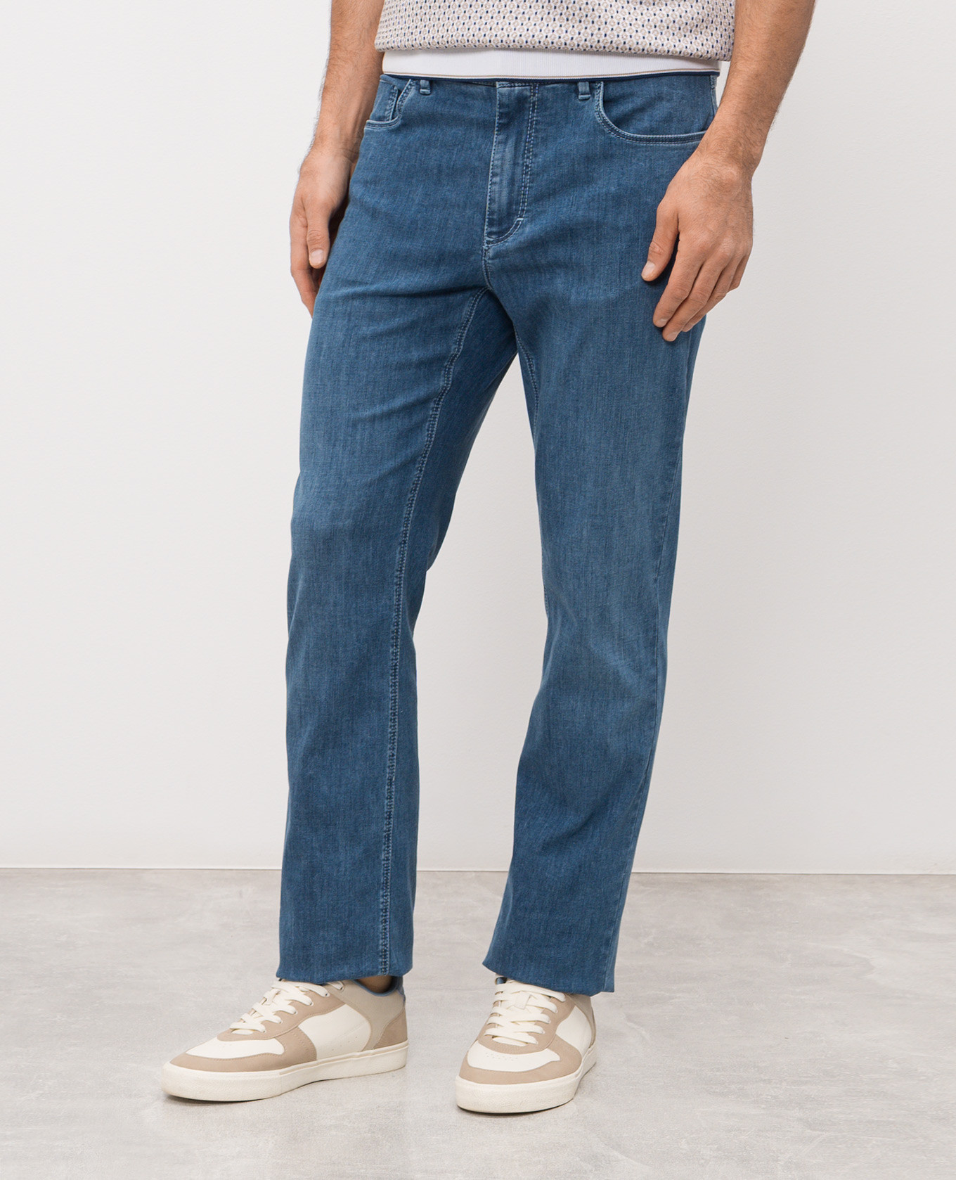 

Blue jeans with textured logo Stefano Ricci