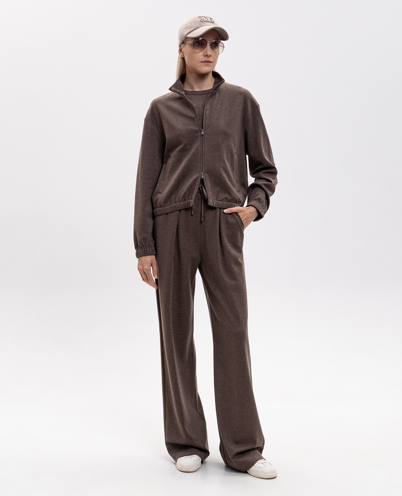 

Brown sports jacket with silk Max Mara