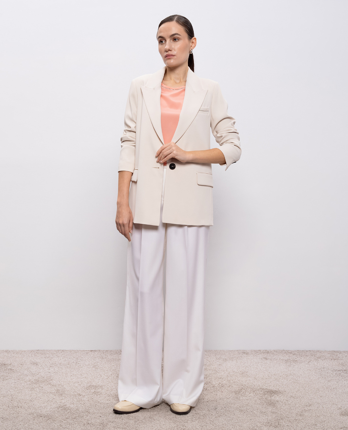 

Beige jacket Peserico