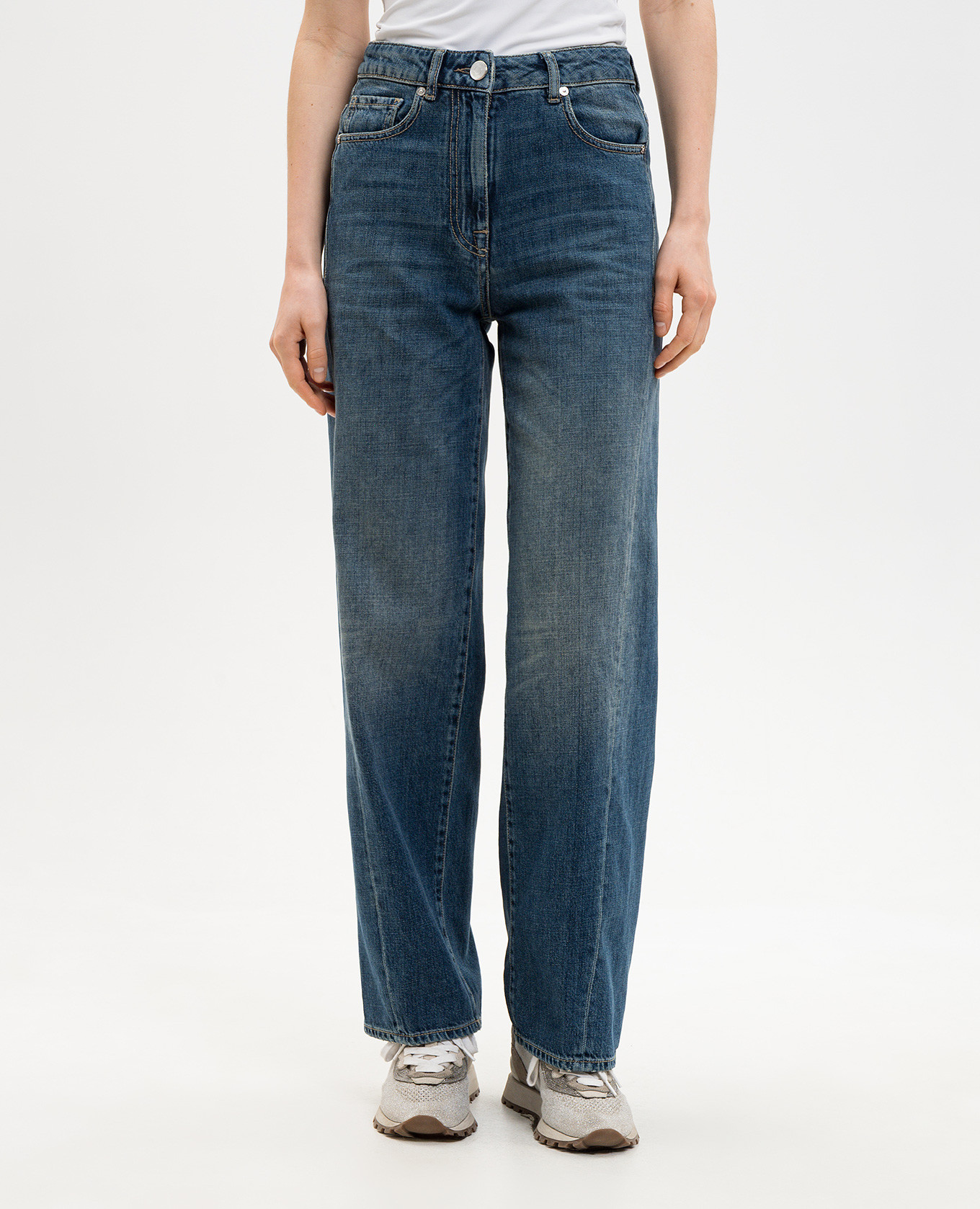 

Blue jeans with a worn effect Peserico