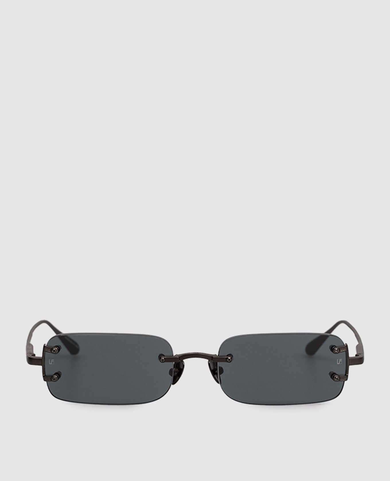 

Taylor black sunglasses Linda Farrow